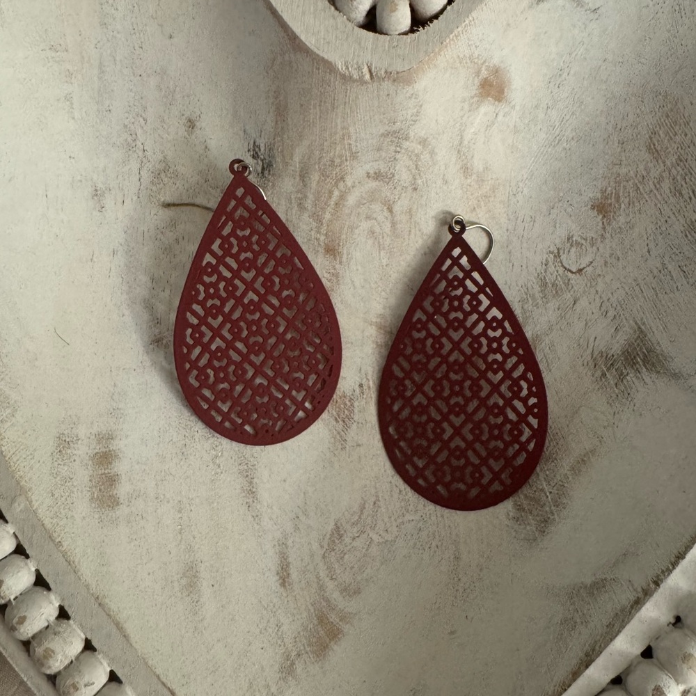 Maroon fancy earrings
